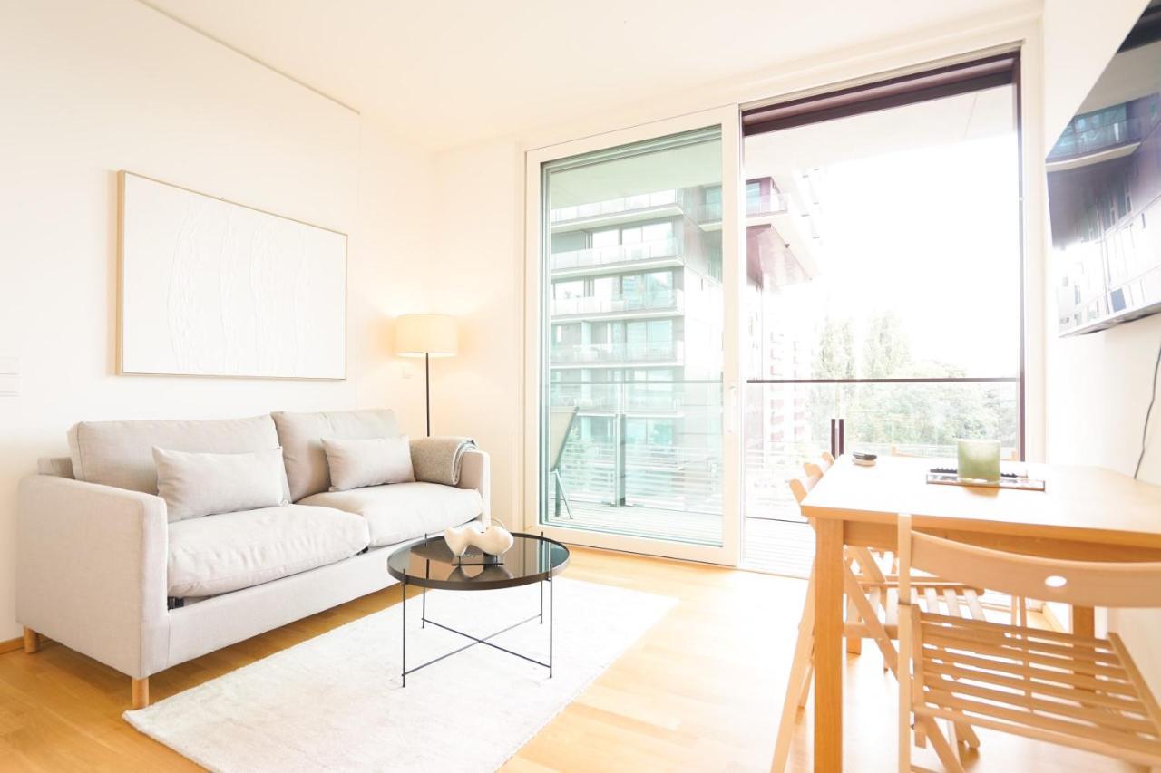 Suite In High-Rise On The Danube Vienna Exterior photo