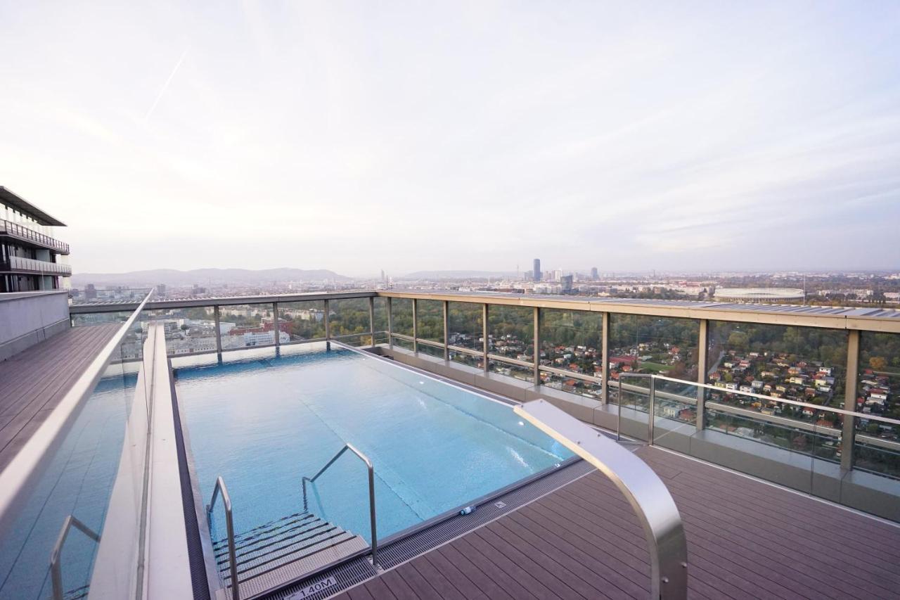 Suite In High-Rise On The Danube Vienna Exterior photo